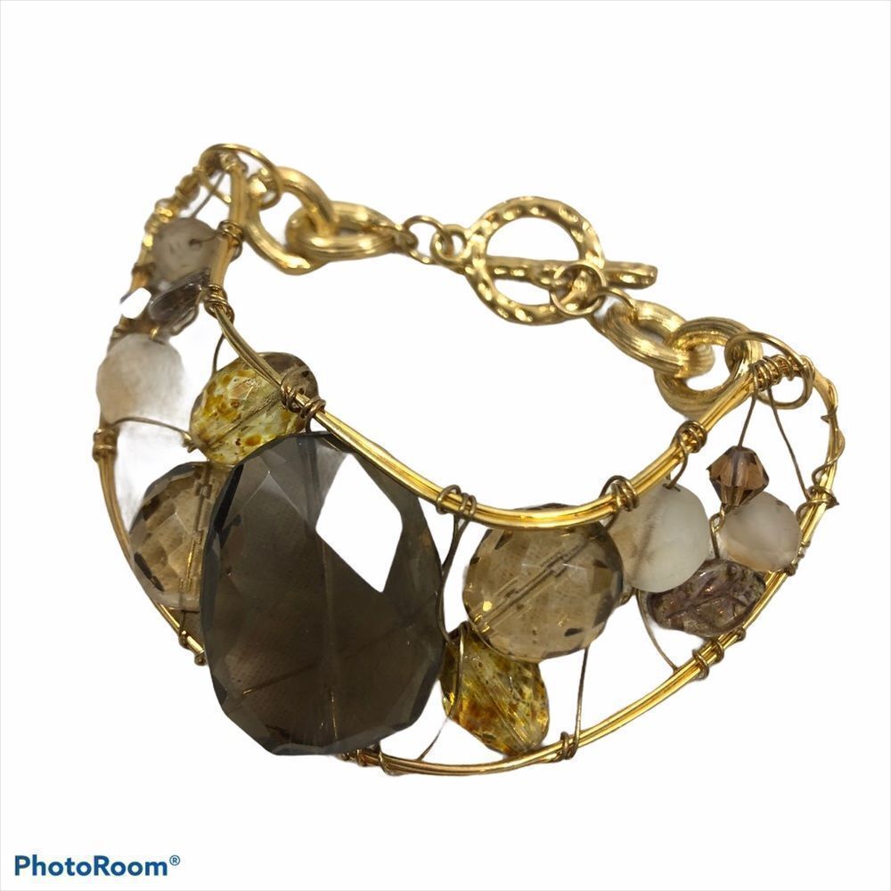 Gold Stone and Wire‎ Neutral Tone Bracelet